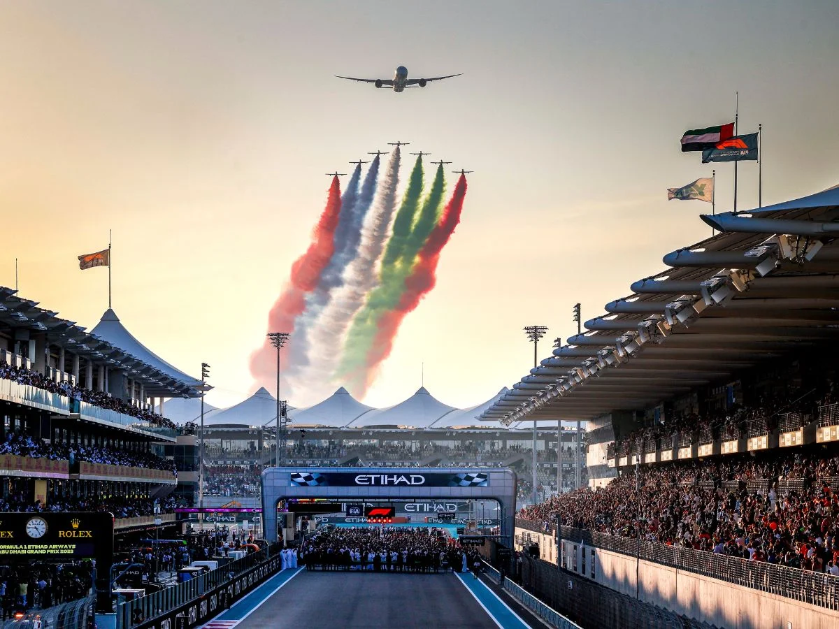 Airshow above Abu Dhabi Grand Prix